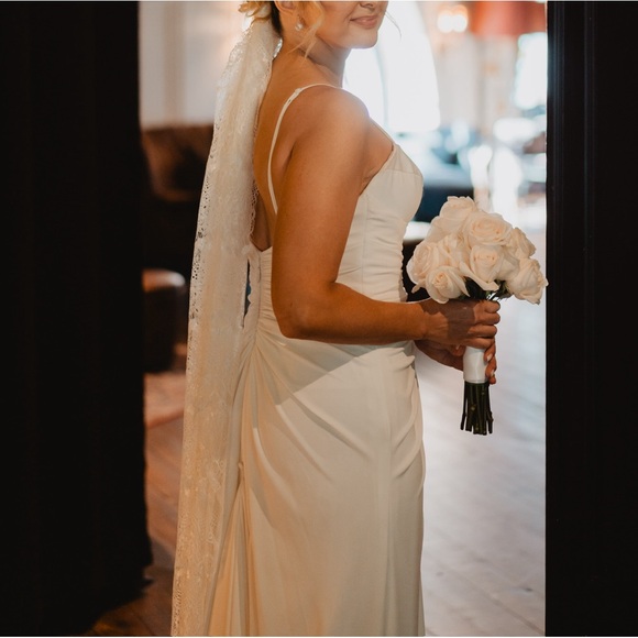 Anthropologie wedding dress - Picture 6 of 8